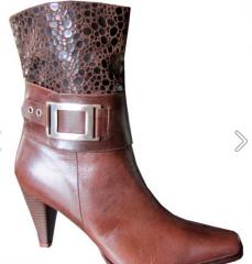Botas