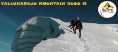 VALLUNARAJU CLIMBING 5686 M.